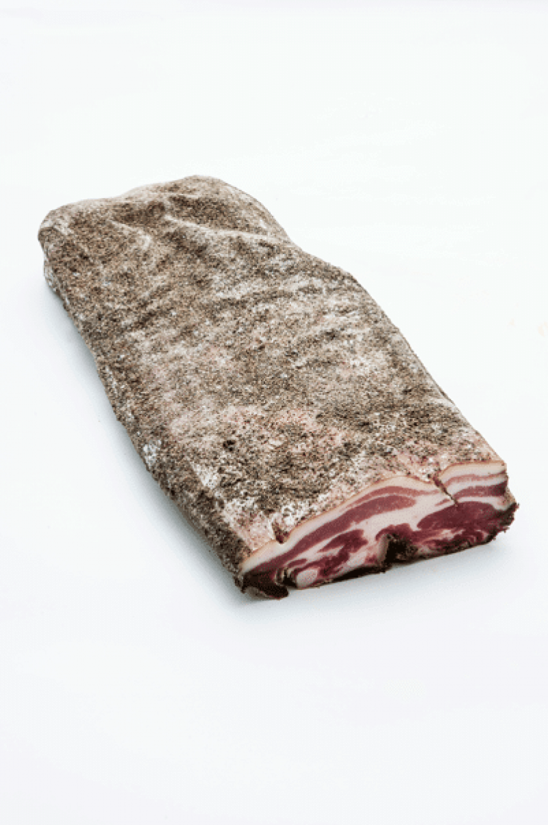 Poitrine plate séchée et poivrée, sud ouest