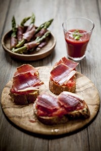 charcuterie espagnole, jambon serrano, tapas,