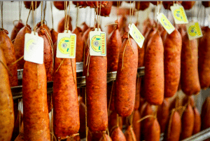 les-artcutiers_saucisse_morteau_igp_saborec_blog_2